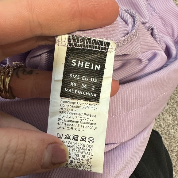 skort - Picture 2 of 3